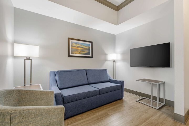 Room 15 of 40