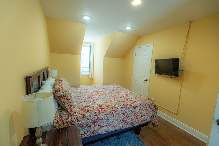 Room 75 of 76