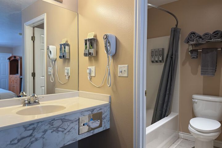 Cathedral Valley Inn