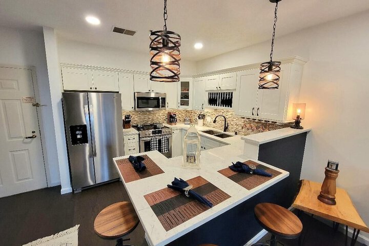 Grand Wood Suites