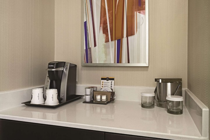 DoubleTree by Hilton Hotel Bristol Connecticut