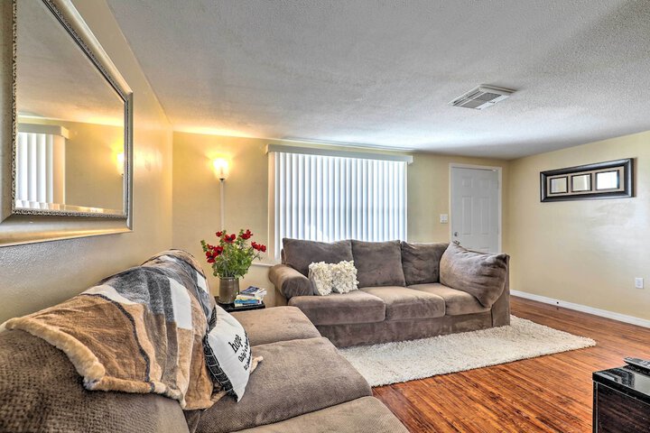 Family Home w / Lanai & Yard in Port Richey!