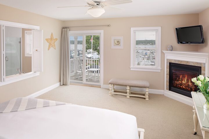 Room 15 of 37