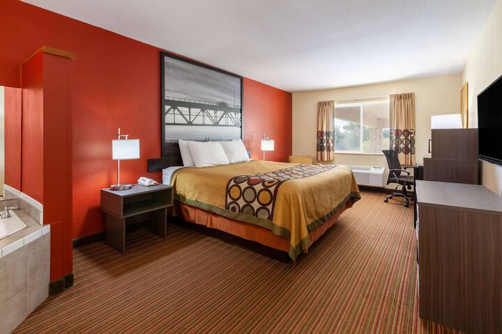Room 12 of 23
