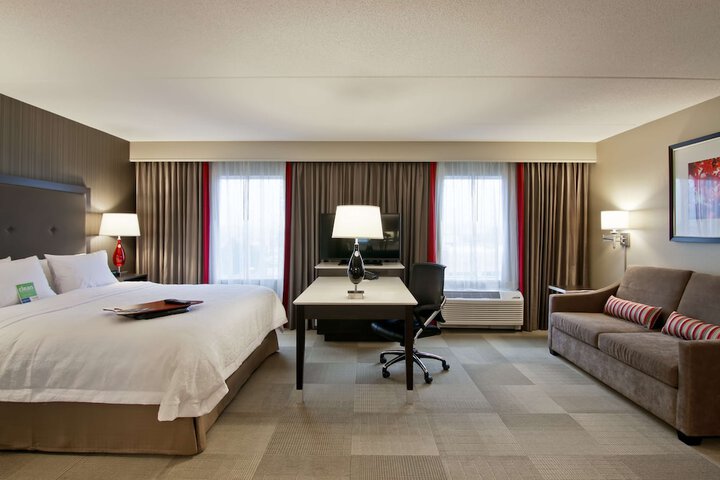 Room 12 of 48