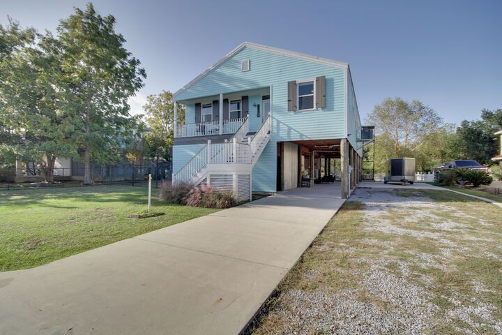 Sunny Waveland Home Rental w / Pool: Walk to Beach!