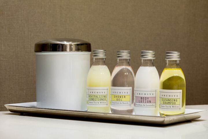 The Marquette Hotel Curio Collection by Hilton