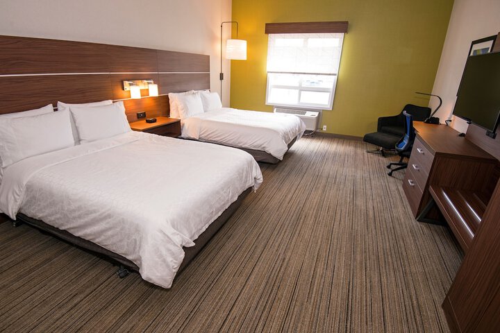 Room 21 of 34