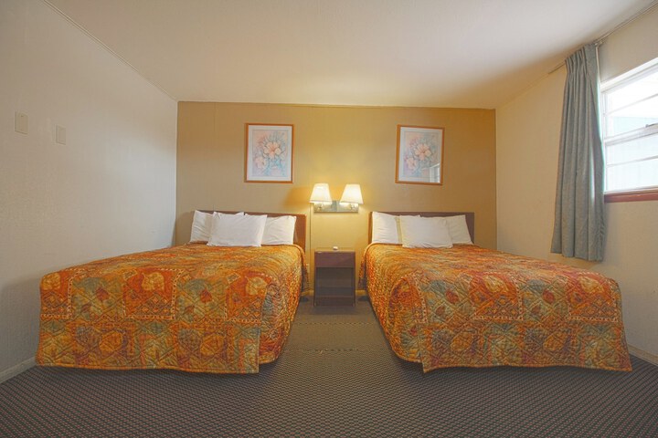 Room 71 of 92