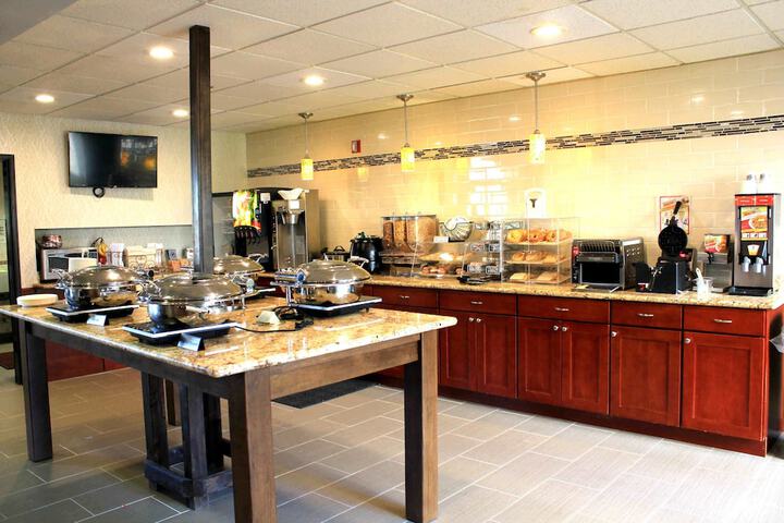 Breakfast/Coffee Service 30 of 35