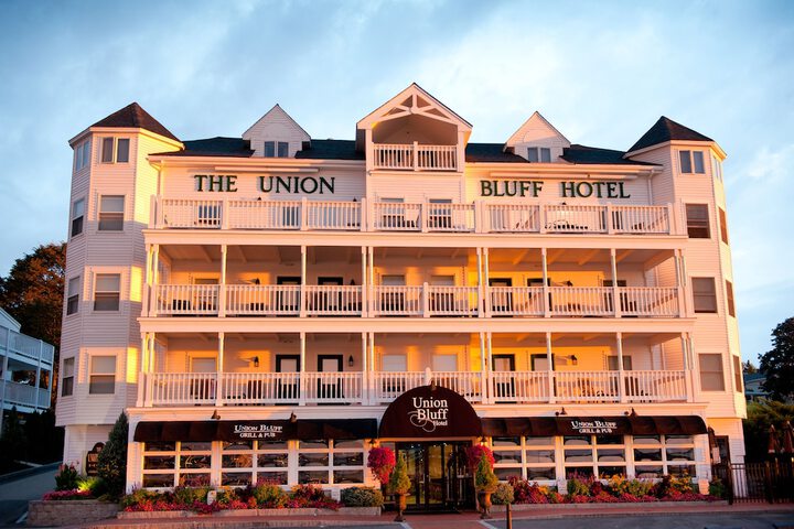 Union Bluff Hotel & Meeting House