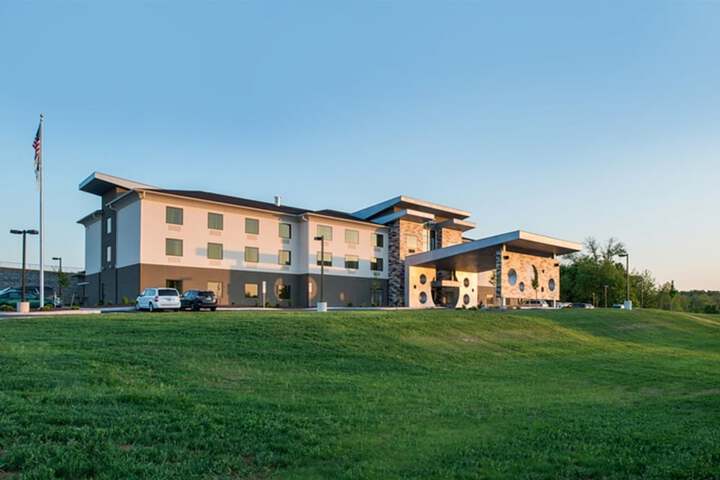 Hotel 9 of 63