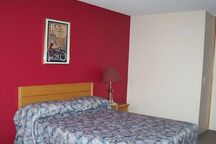 Room 11 of 36