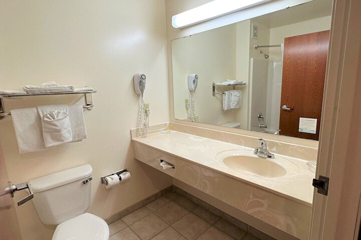 Room 4 of 56
