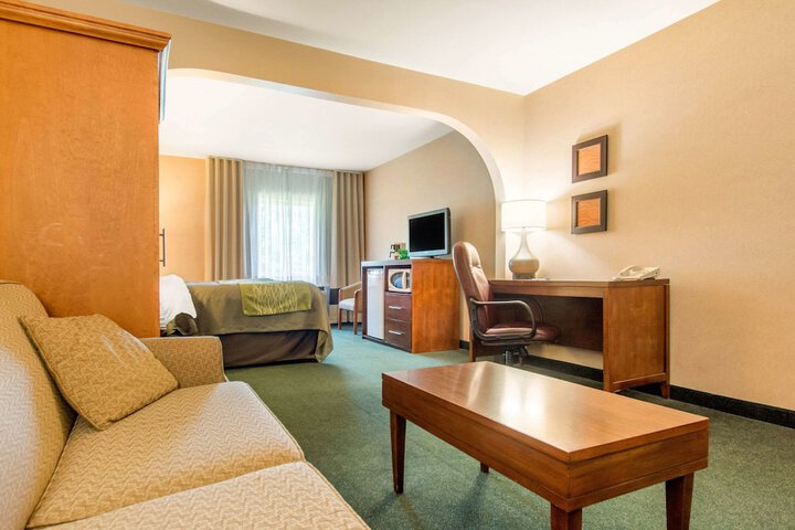 Room 21 of 40