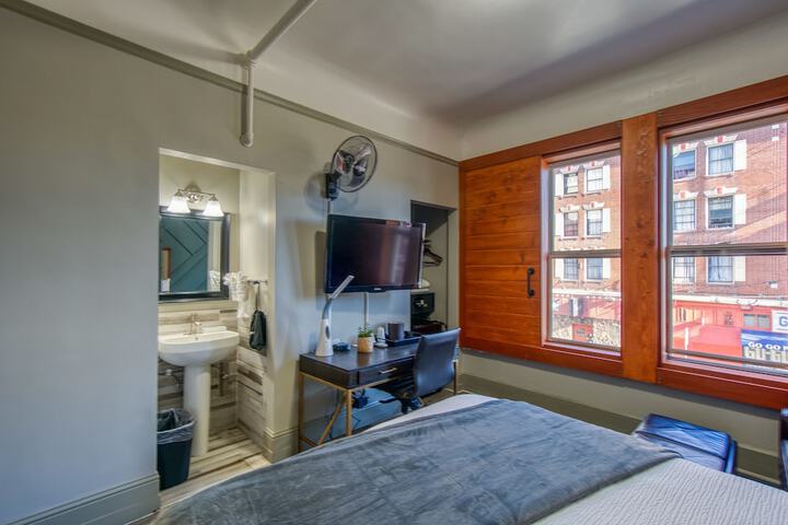 Room 95 of 115