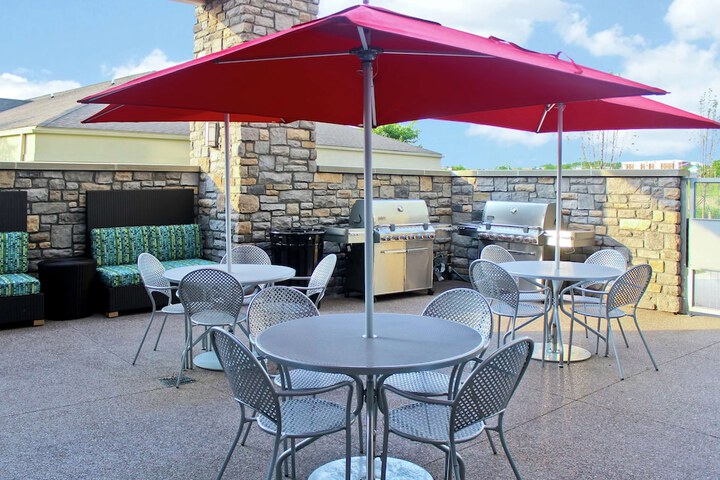 Terrace/Patio 31 of 38