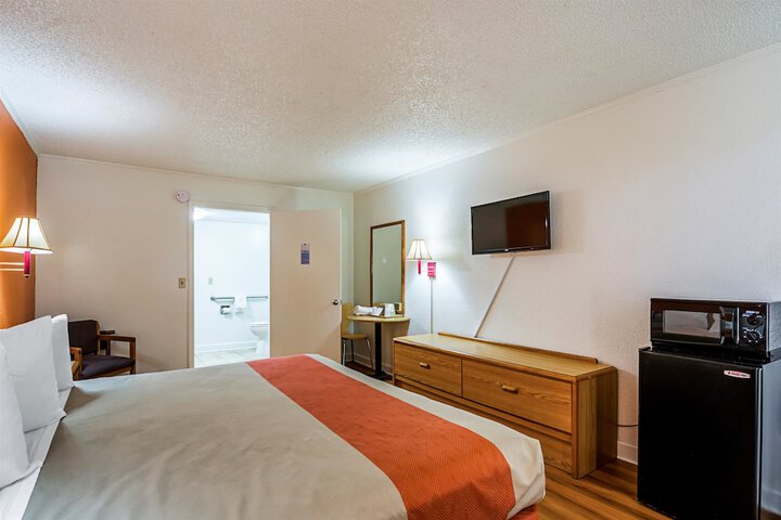 Room 22 of 31