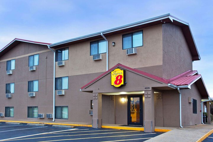 Hotel 2 of 41