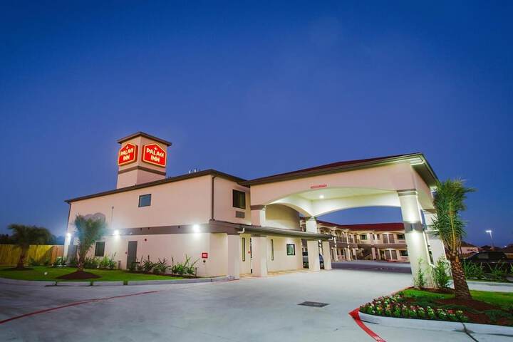 Hotel 15 of 49