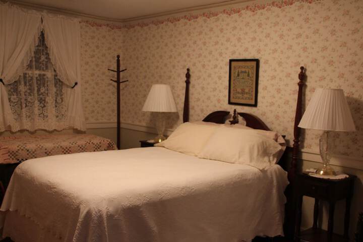 Hickory Bridge Farm Restaurant