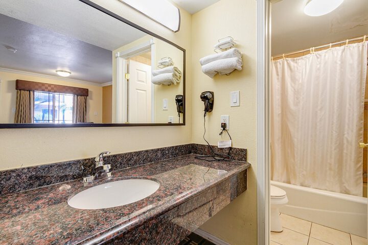 Room 20 of 23