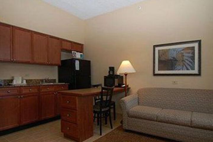 MainStay Suites
