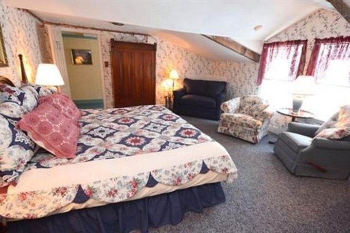 Room 54 of 66
