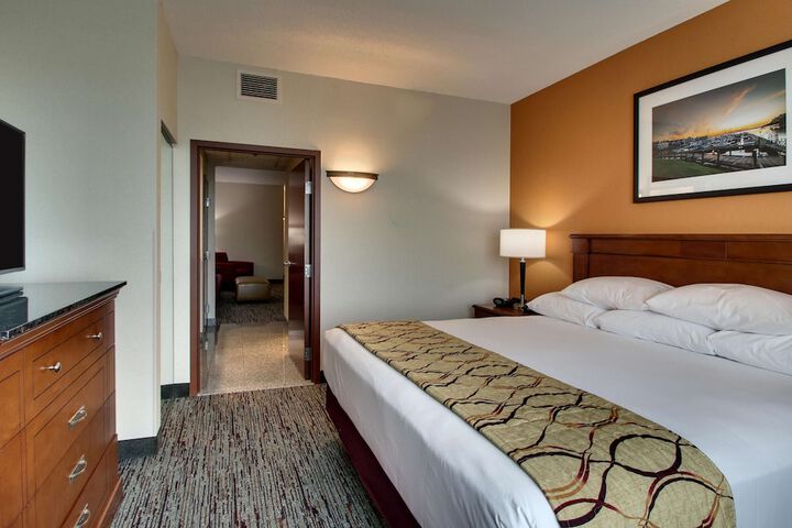 Room 42 of 83