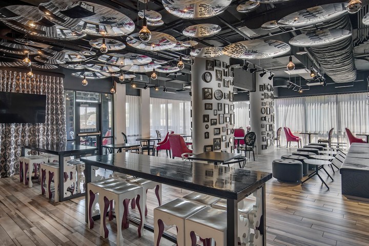 Lorenzo Hotel Dallas Tapestry Collection by Hilton