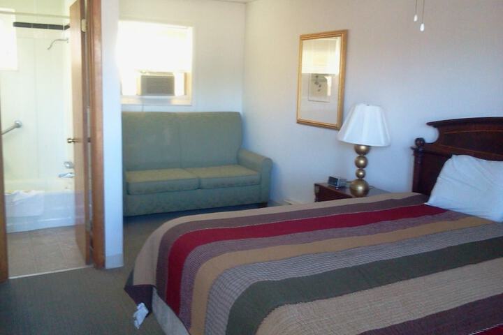 Room 19 of 36