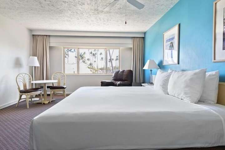 Maui Seaside Hotel