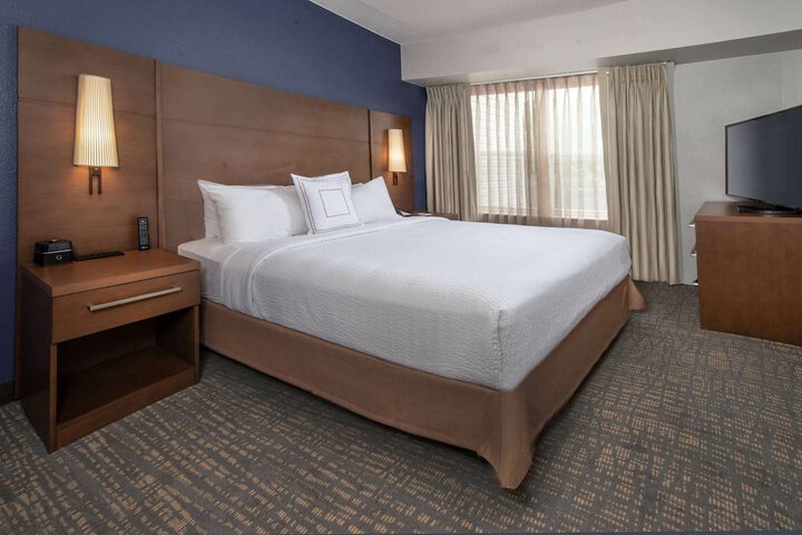 Room 20 of 33