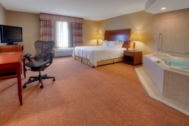 Room 52 of 82