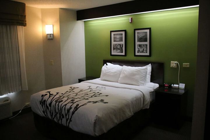 Room 31 of 49