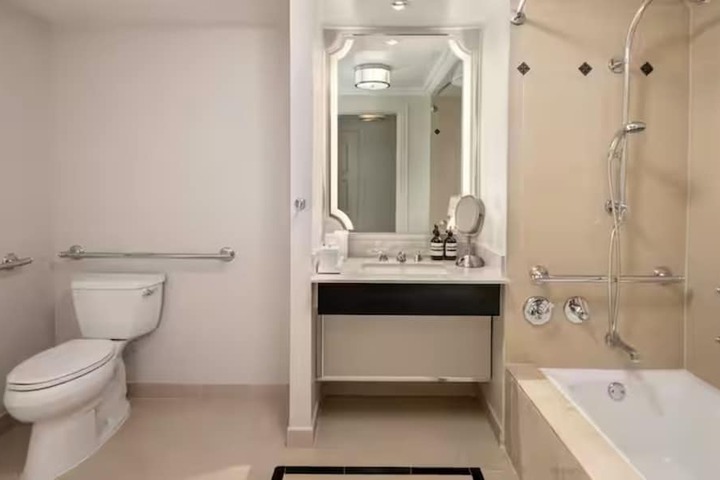 Waldorf Astoria Orlando - An Official Walt Disney World Hotel