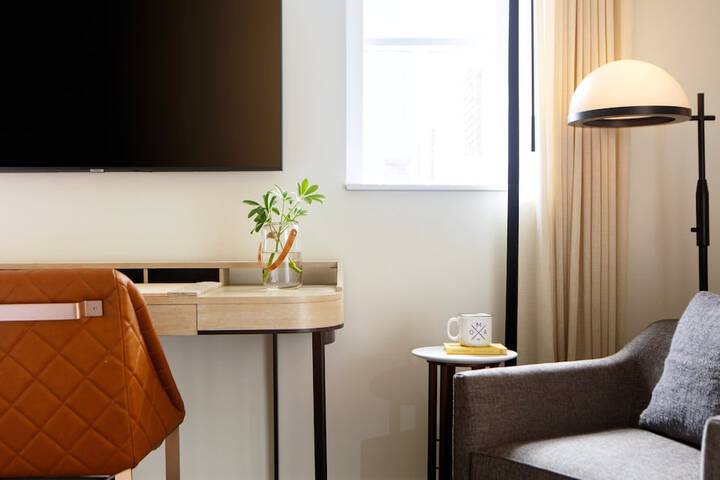 Kimpton Cottonwood by IHG