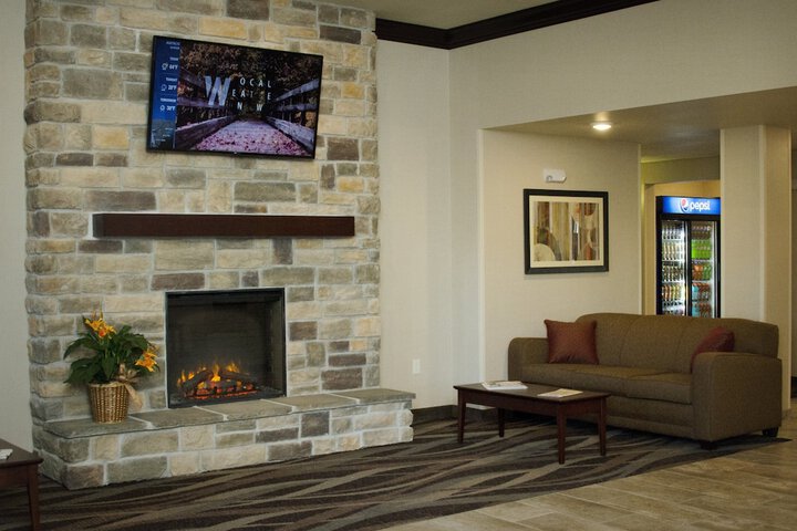 Cobblestone Inn & Suites – Soda Springs