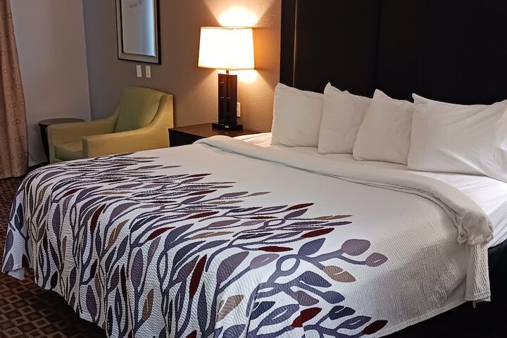 Room 11 of 29
