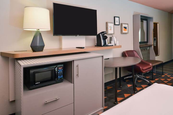 Holiday Inn Auburn-Finger Lakes Region by IHG
