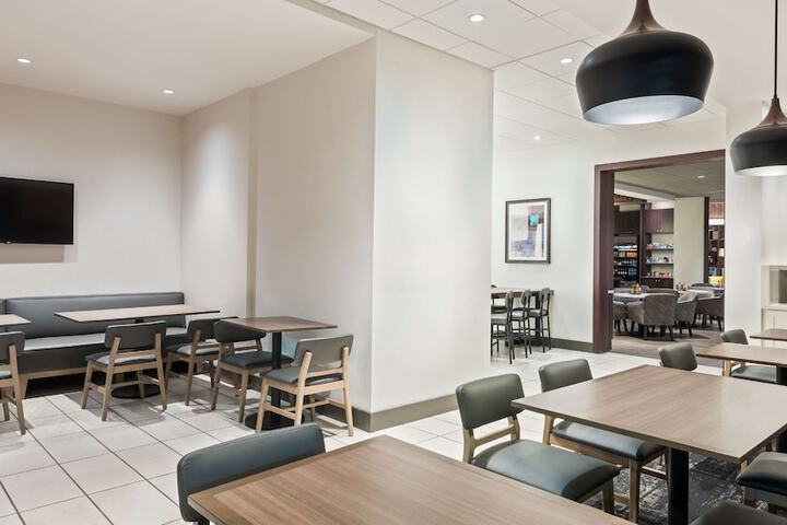 Hyatt Place Austin / Round Rock