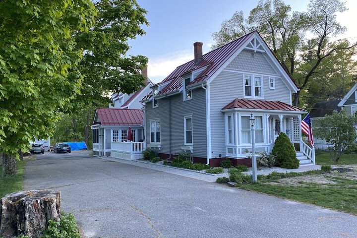 The James Place Inn B & B