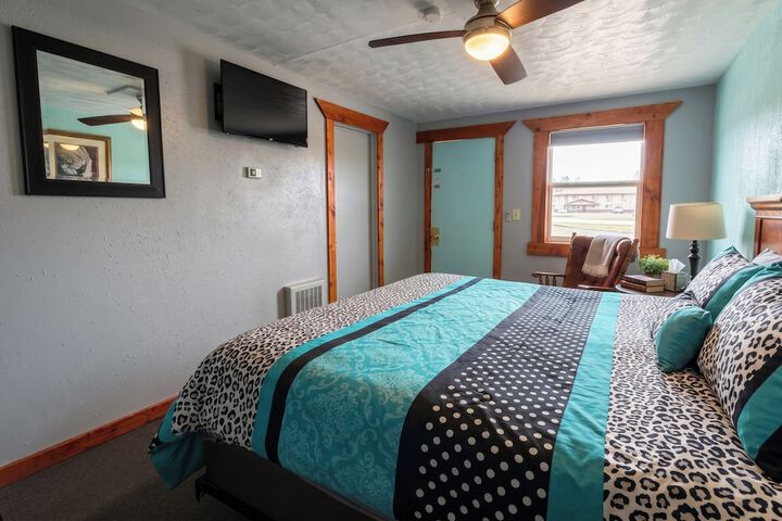 KJs Inn and Suites by OYO Gettysburg U.S. Hwy 212
