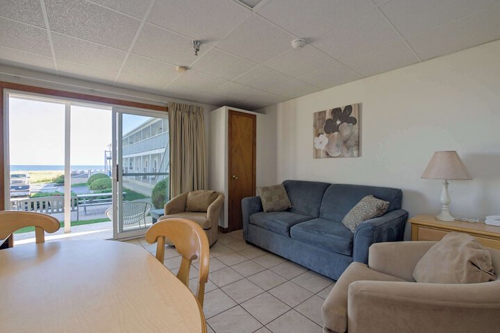 Room 18 of 29