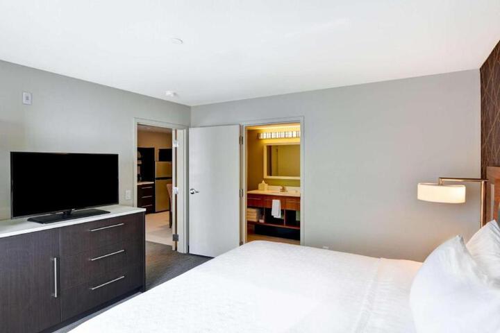 Home2 Suites by Hilton Green Bay