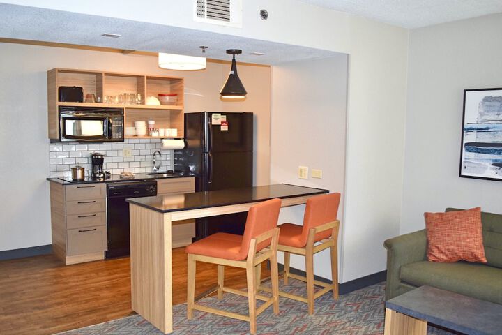 Room 32 of 51