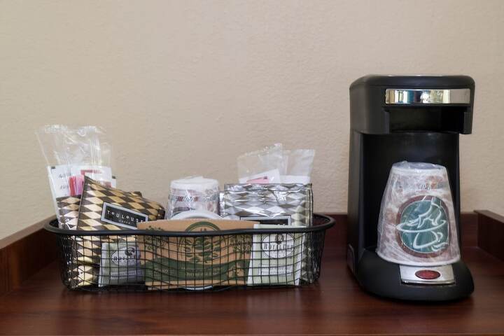 Breakfast/Coffee Service 38 of 43