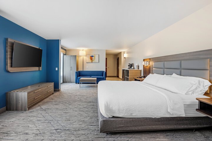 Holiday Inn Express White House by IHG