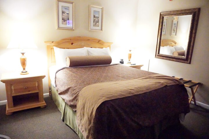 Room 32 of 42