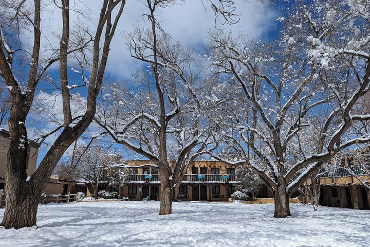 Sagebrush Inn & Suites